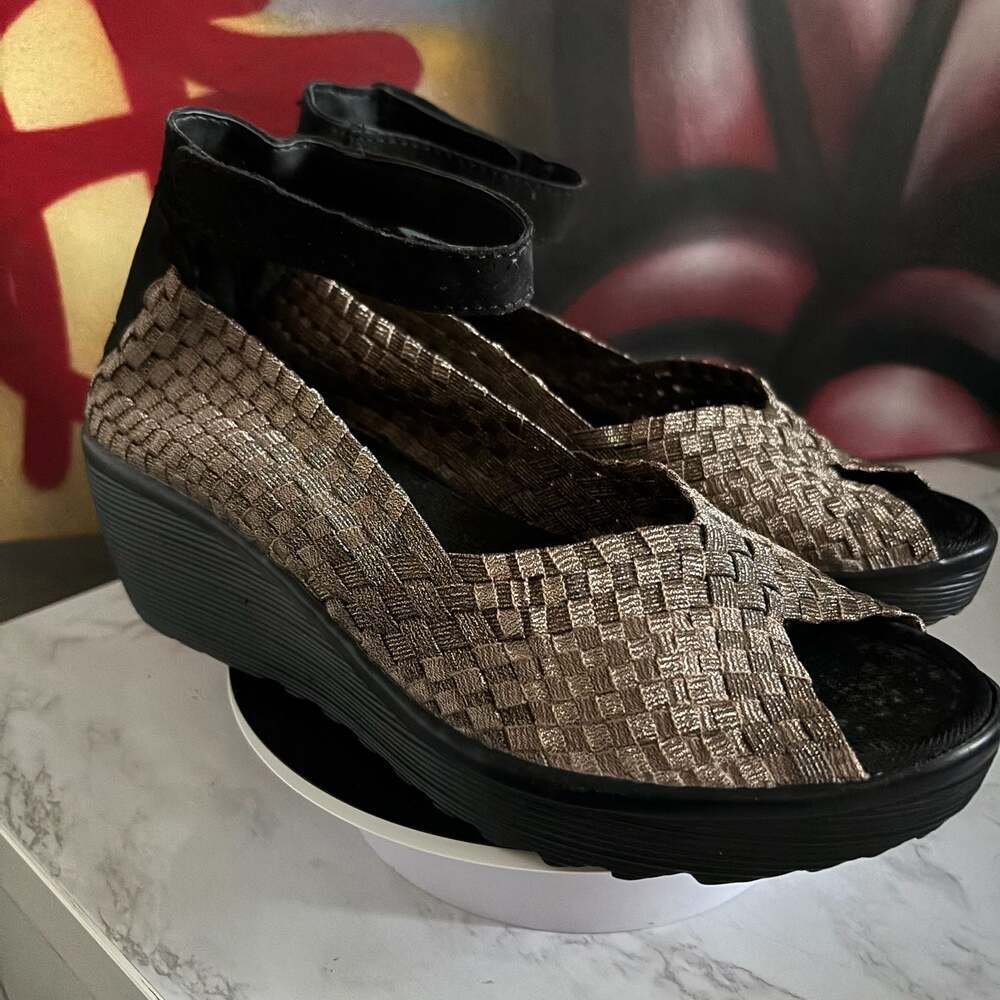 Serene Island Bronze Woven Elastic Wedge Sandals Size 9